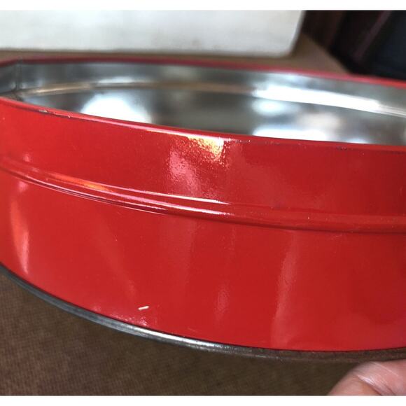 Vintage Brach’s Comtessa Chocolates Candy Gift Tin Red Rose Lace Doily Romantic - Picture 15 of 16